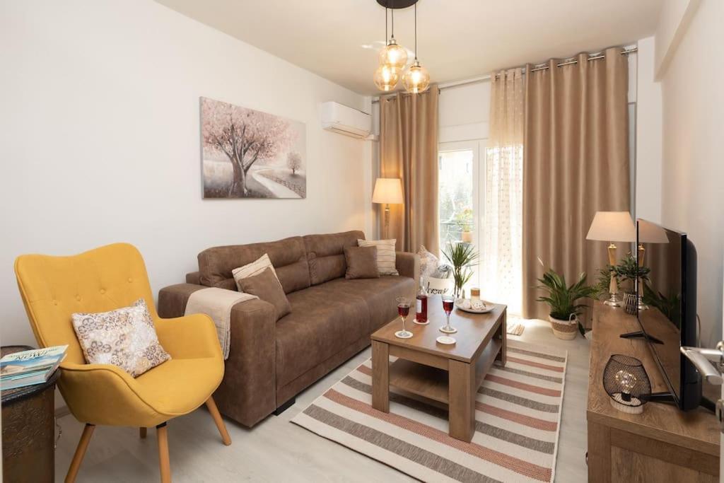 Afrodite'S Cosy And Lovely Apartment Alepou エクステリア 写真